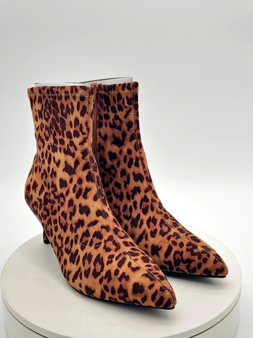 Wild Pair Mannon Leopard Ankle Boots Women 10.5 M Pointed Toe Kitten Heel NEW